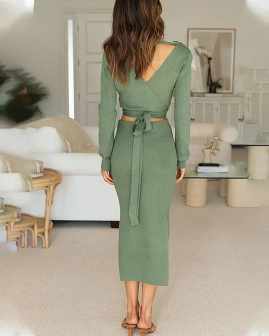 Tweedelig elegant en eenvoudig rokje en trui set