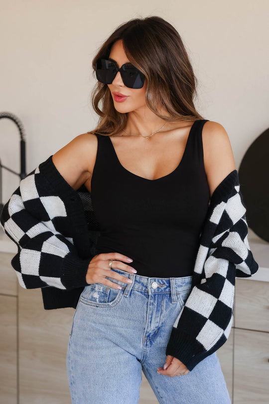 Isabel - Vintage Checkered Sweater with Button Closure