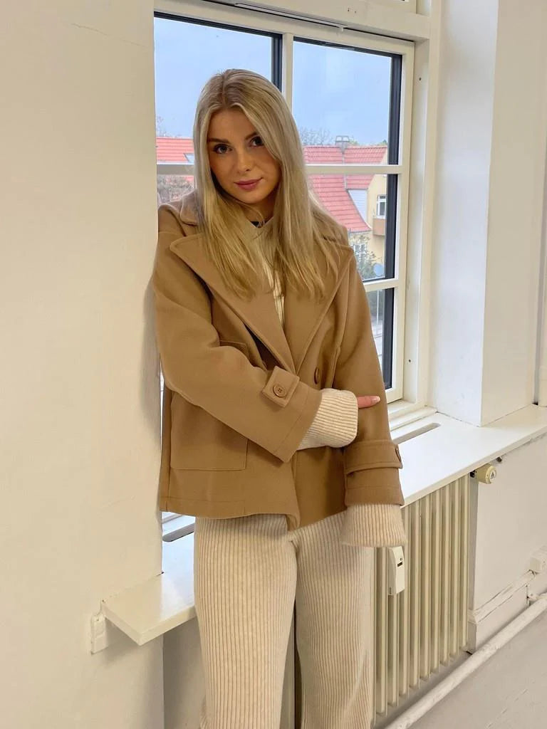 Leandra | Stylish Mid-Season Jacket | Blazer