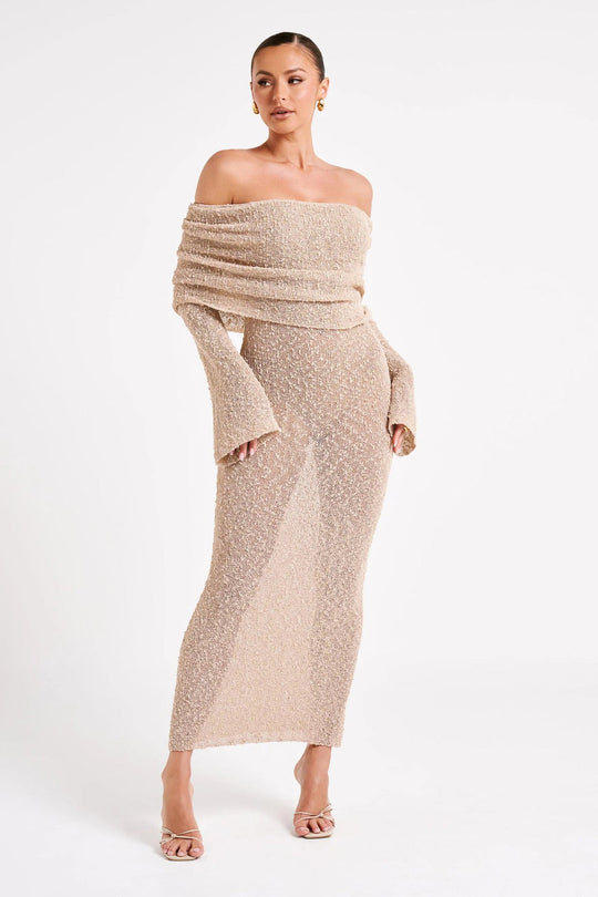 Clarisse | Elegant Off-Shoulder Maxi Dress